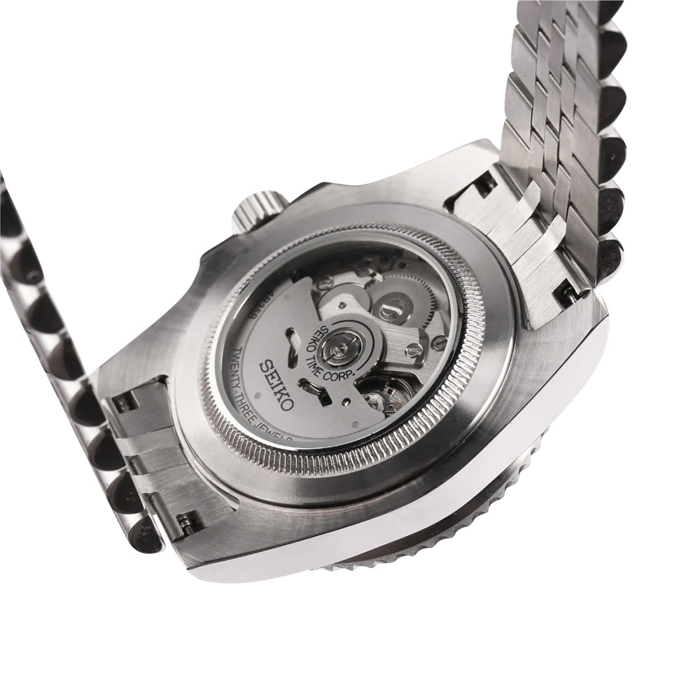 Seiko mod datejust horloge met olijfgroene wijzerplaat, baton indexen en stalen jubilee band